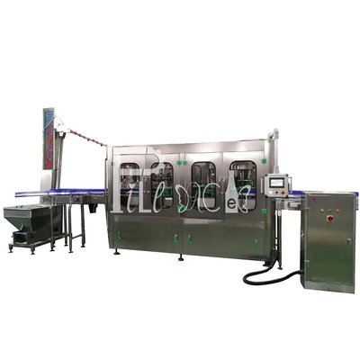 2L mineraalwater Bottelmachine 3 in 1 Monoblock-HUISDIER het Drinken Vullende Lijn 4000BPH leverancier