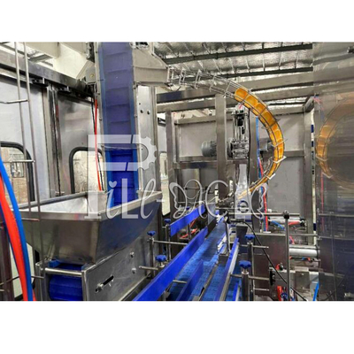 3 in 1 Monoblock-Mineraalwater Spoelende het Vullen het Afdekken Machine900bph 10L Plastic Fles leverancier
