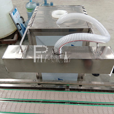 300 BPH SUS 316 Monoblock de Bottelmachine van het 5 Gallonwater leverancier