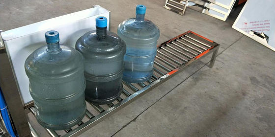 De Verbruiksgoederen van de de Gallonwaterplant van de roltransportband voor de Productielijn van de Gallonfles leverancier