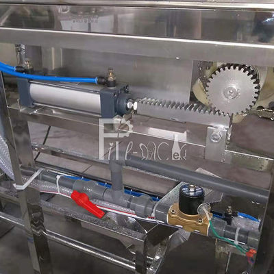 Sus 316 3 200BPH Gallonkruik het Vullen Machine met Flessenhouder